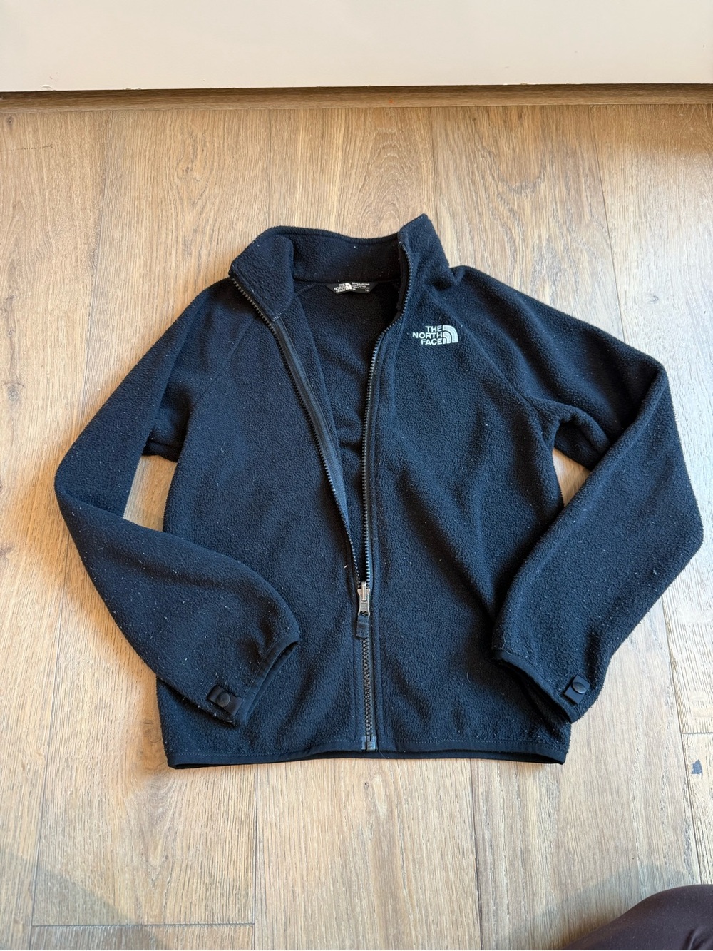 The North Face Kids Black Full-Zip Fleece Jacket 7/8 yr